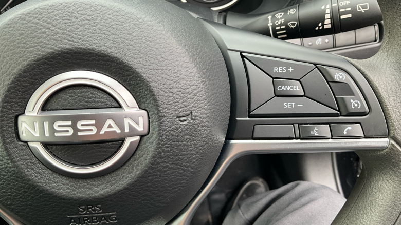 Nissan Juke 1.0 DiG-T Acenta Premium 5dr Petrol Hatchback